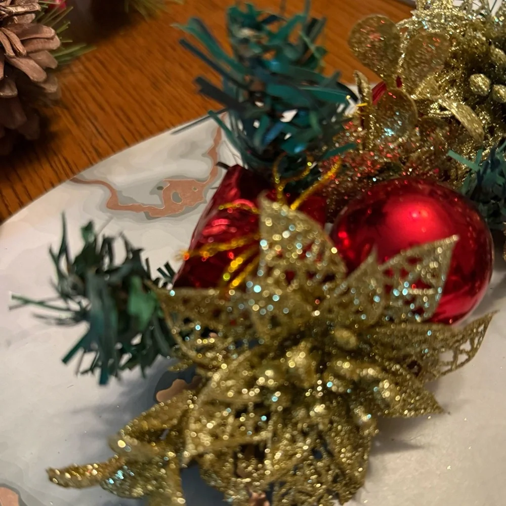 Festive Gold and Red Holiday Garland